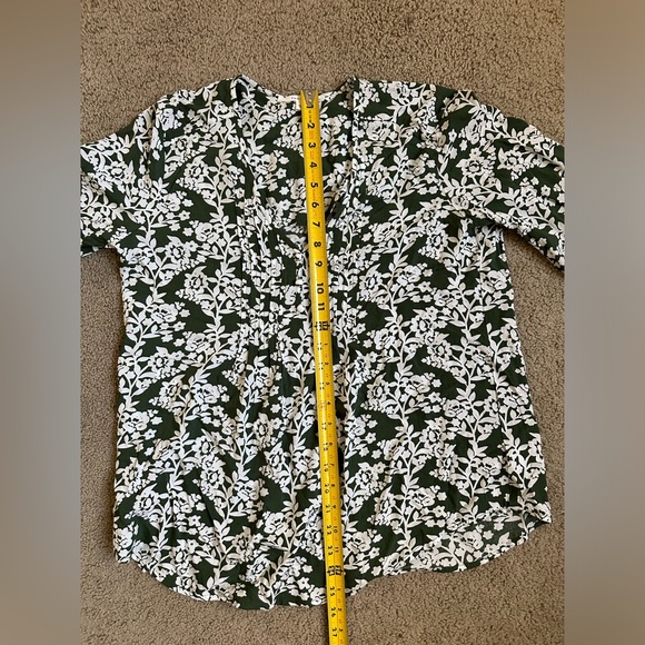 NWOT fun2fun Green Floral 3/4 Sleeve Blouse - Picture 4 of 7